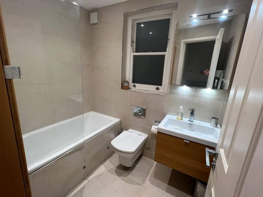Four Bedroom Modern Victorian Wandsworth House London Eksteriør bilde