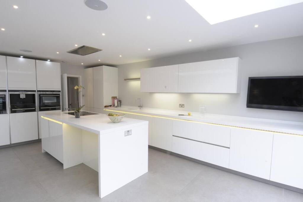 Four Bedroom Modern Victorian Wandsworth House London Eksteriør bilde