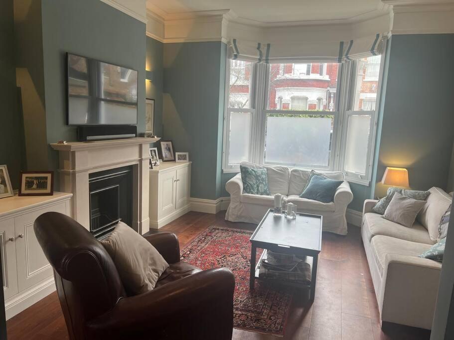 Four Bedroom Modern Victorian Wandsworth House London Eksteriør bilde